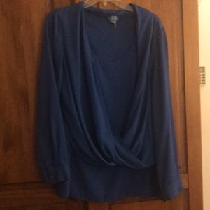 Vince Camuto blue long sleeve blouse